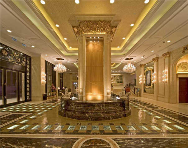 欧式风格酒店设计主题颜色：金色、象牙白